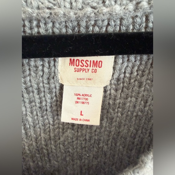 Mossimo Supply Co. Gray Cable Knit Sweater - Picture 2 of 3